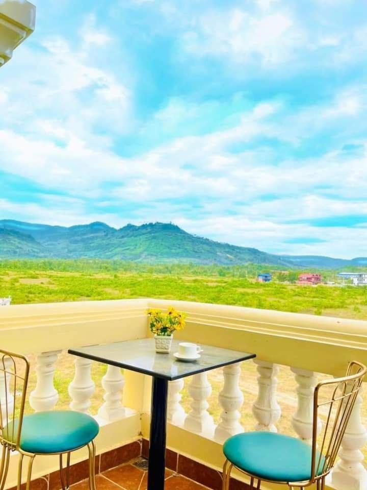 Hang Meas Boutique Hotel Kampot Buitenkant foto
